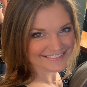 Meet your Posher, Deanna